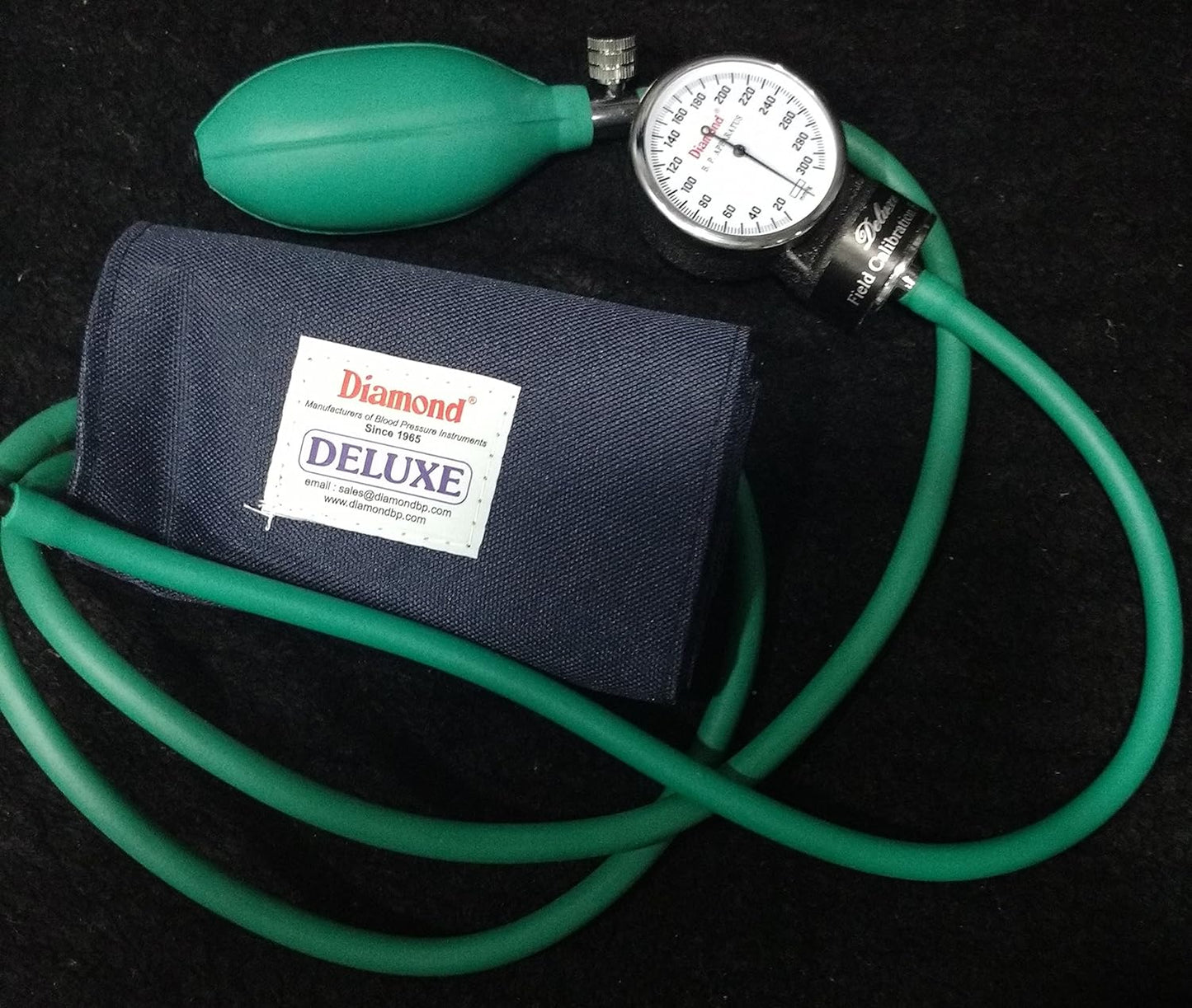 DIAMOND DIAL DELUXE BLOOD PRESSURE MONITORS