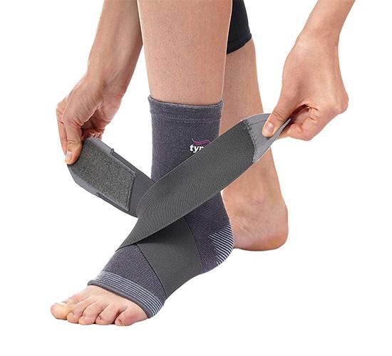 Tynor D-01 ankle binder