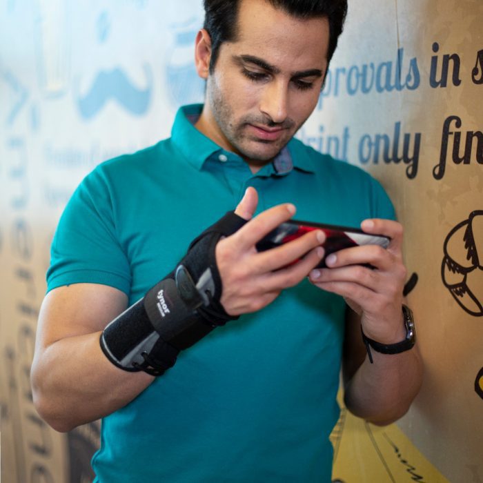 TYNOR E-44 WRIST SPLINT WITH THUMB