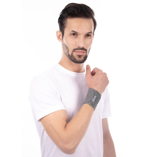 Tynor E-05 wrist brace with double lock